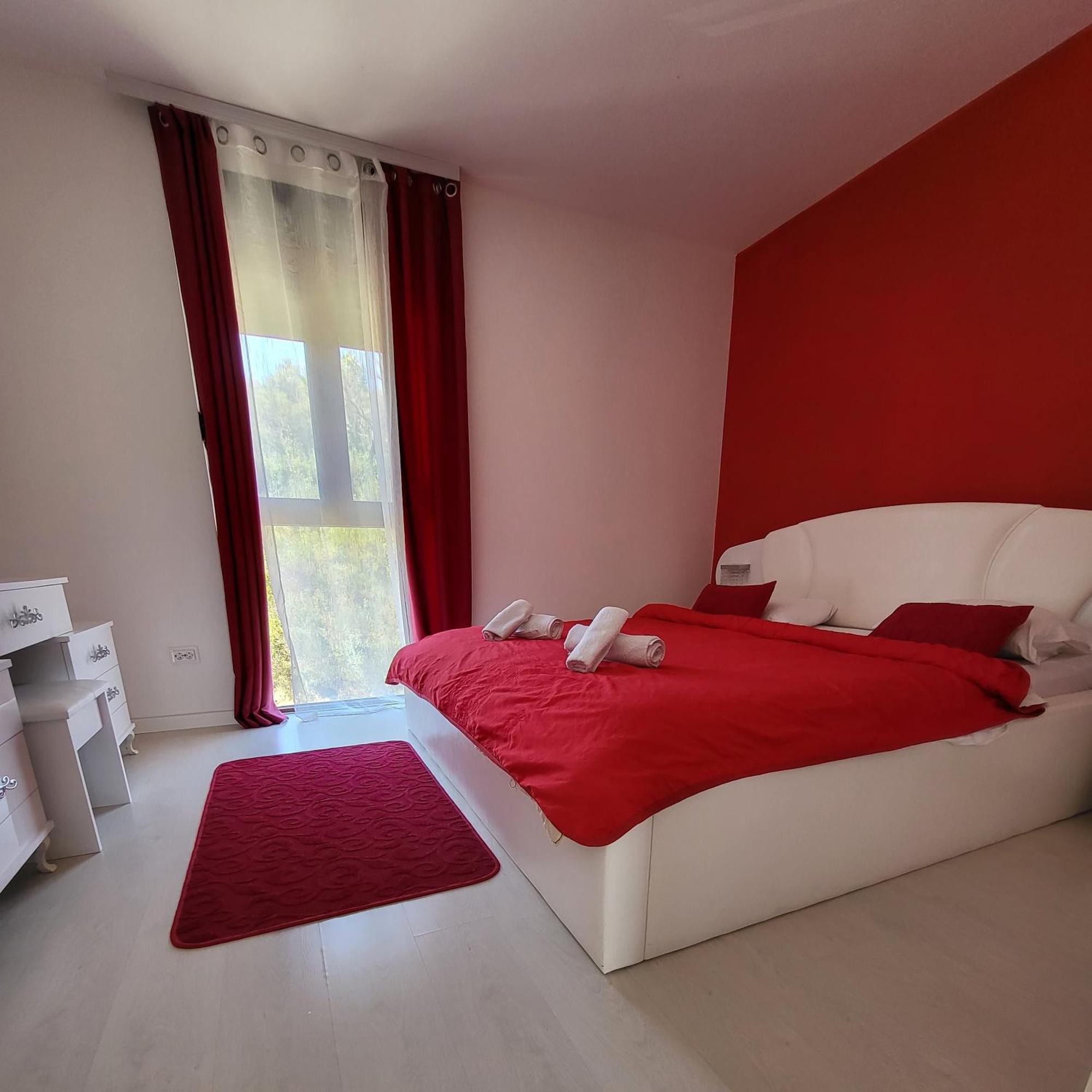 Apartmani Sport Igalo Херцег-Нови Номер фото