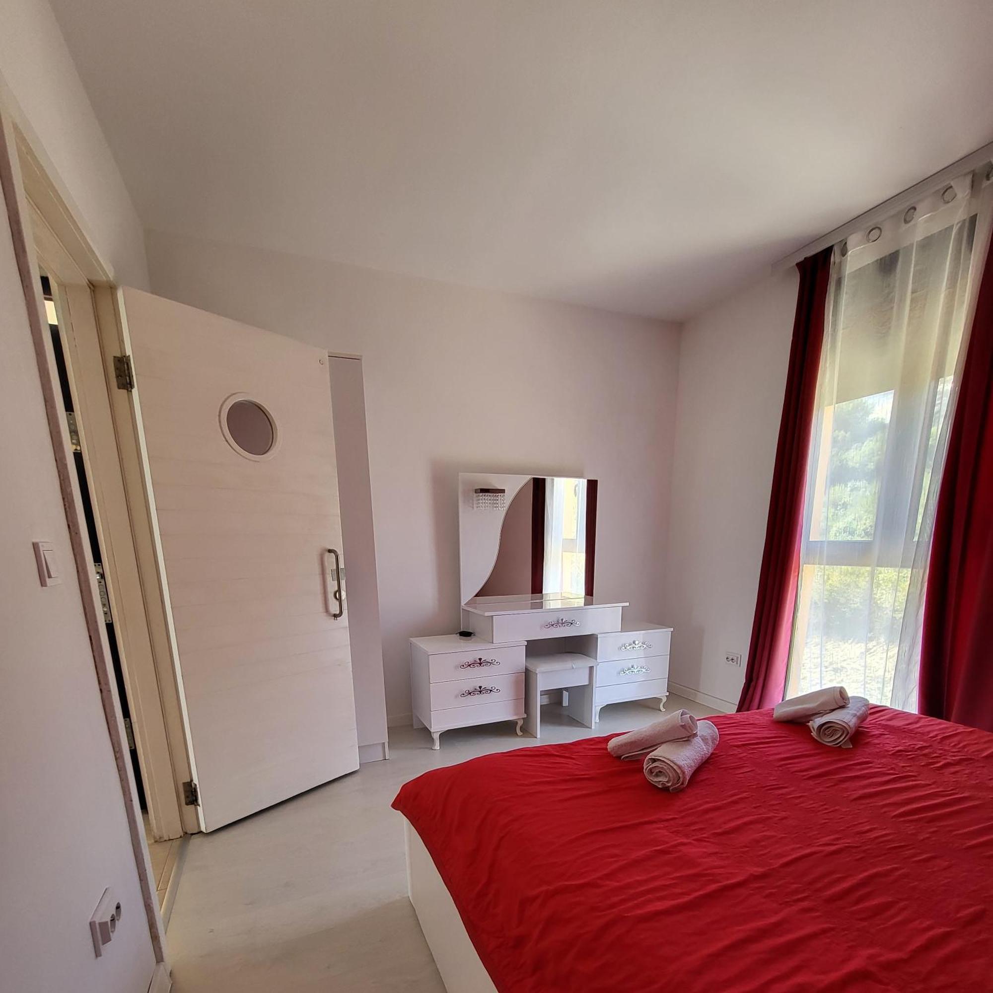 Apartmani Sport Igalo Херцег-Нови Номер фото